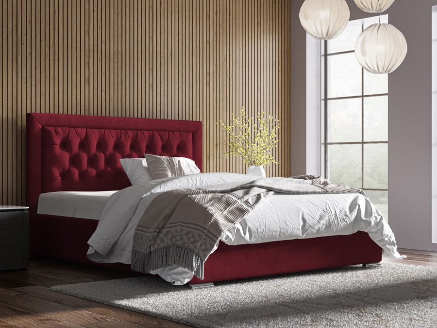 červená postel